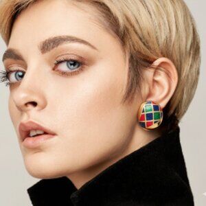 Vintage Gold Tone clip on earrings